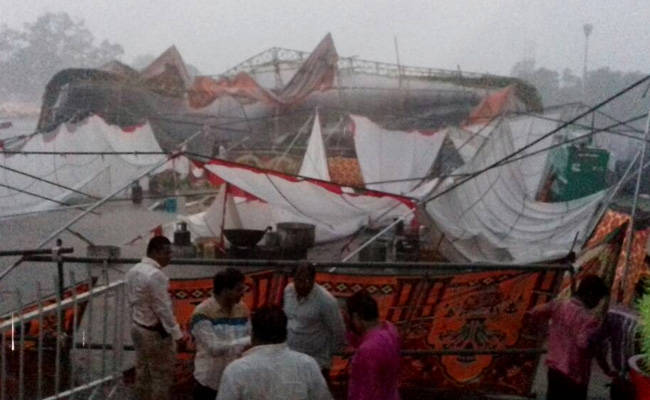 ಭೋಪಾಲ್:  ಪೆಂಡಾಲ್ ಕುಸಿದು 23 ಜನರಿಗೆ ಗಾಯ